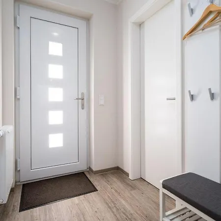 Strandhaus-1-eg דירה Marienfelde